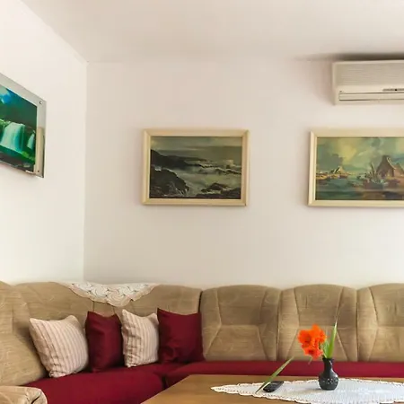 Apartman Mila * 마카르스카