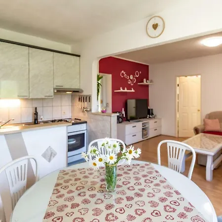 Apartman Mila 아파트 *